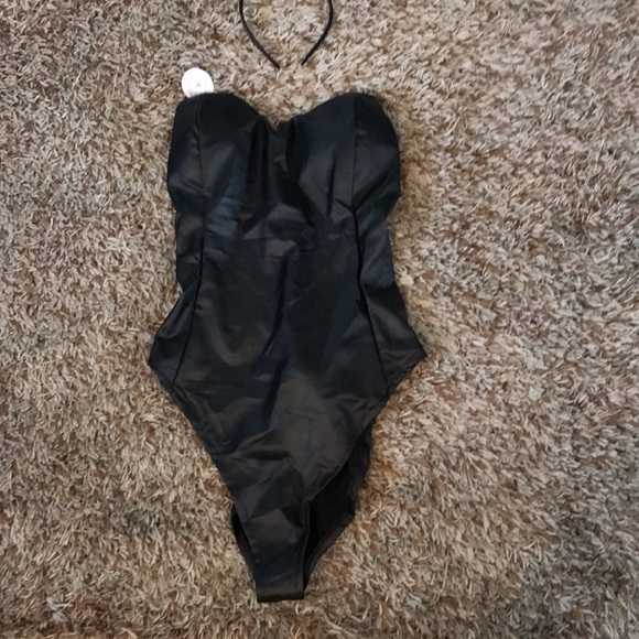 Sexy bunny outfit/costume - Picture 3 of 7